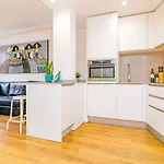 Luxurious Apartment In Calle Atocha By Batuecas